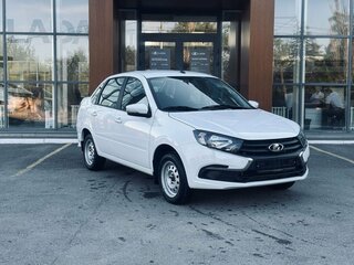 2026 Lada (ВАЗ) Granta I Рестайлинг, белый, 1068000 рублей, вид 3