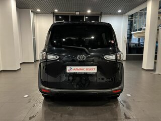 2020 Toyota Sienta II Рестайлинг, чёрный, 1859000 рублей, вид 4