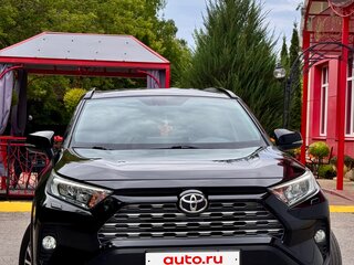 2020 Toyota RAV4 V (XA50), чёрный, 2850000 рублей, вид 1
