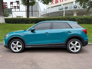 2022 Audi Q2 L 35 TFSI I Рестайлинг, голубой, 1710000 рублей, вид 3