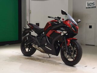 2017 Kawasaki Ninja 650, красный, 595000 рублей, вид 3