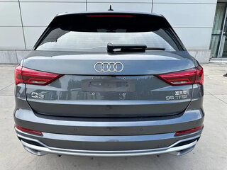 2023 Audi Q3 35 TFSI II (F3), серый, 2450000 рублей, вид 5
