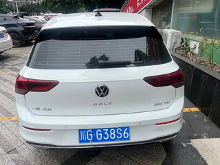 2022 Volkswagen Golf VIII, белый, 1599111 рублей, вид 3