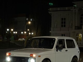 1993 Lada (ВАЗ) 2121 (4x4) I Рестайлинг, белый, 135500 рублей, вид 1