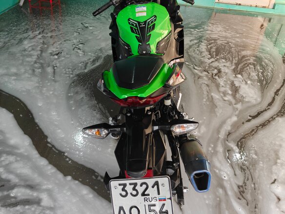 2022 Kawasaki Ninja 400, зелёный, 560000 рублей - вид 8
