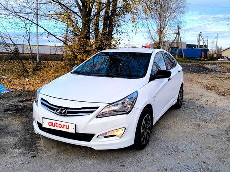 2015 Hyundai Solaris I Рестайлинг, белый, вид 1