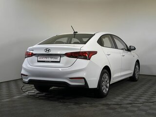 2018 Hyundai Solaris II, белый, 1100000 рублей, вид 4