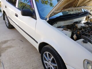 1999 Toyota Corolla VIII (E110), белый, 320000 рублей, вид 3