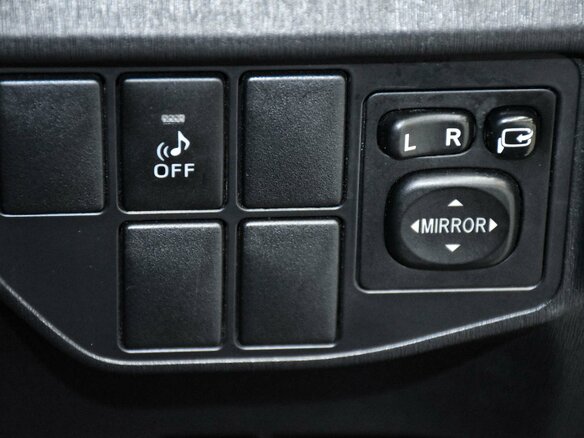 2013 Toyota Prius III Рестайлинг (XW30), фиолетовый - вид 22