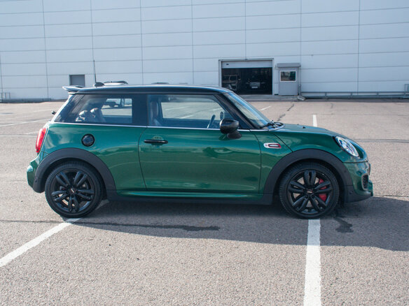 2020 Mini Hatch JCW III (F55/F56) Рестайлинг, зелёный, 2277000 рублей - вид 3