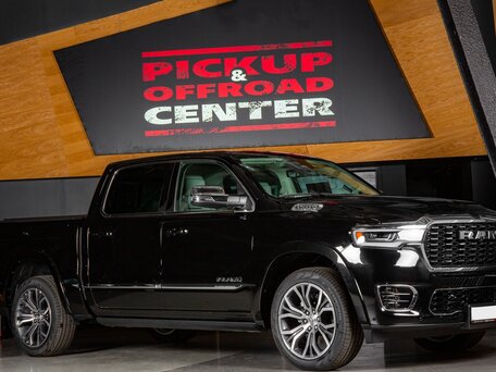 2025 Ram 1500 Crew Cab V Рестайлинг, чёрный, 11598000 рублей, вид 1