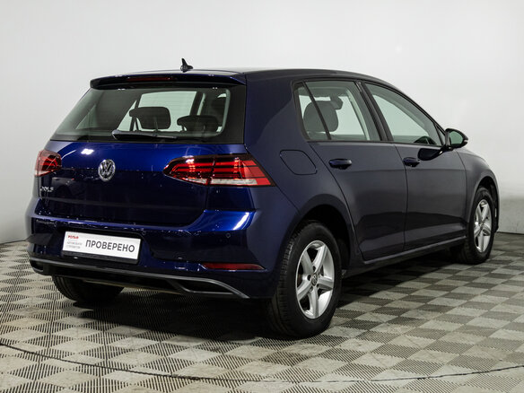 2018 Volkswagen Golf VII Рестайлинг, синий, 1499700 рублей - вид 4