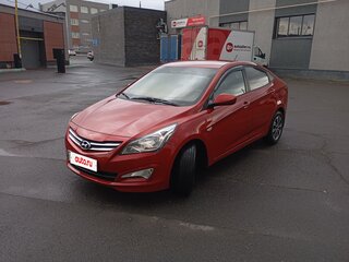 2015 Hyundai Solaris I Рестайлинг, красный, 860000 рублей, вид 1