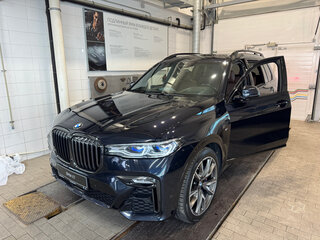 2021 BMW X7 M50i I (G07), синий, 9000000 рублей, вид 2