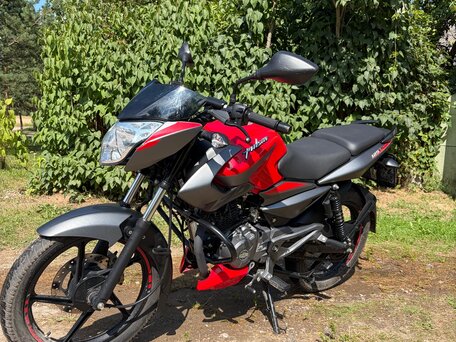2024 Bajaj Pulsar 125, красный, 200000 рублей, вид 2