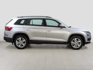 2021 Skoda Kodiaq I, серый, 3150000 рублей, вид 4