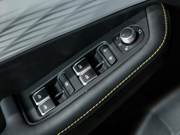 2026 Geely Coolray I Рестайлинг, серый, 2964990 рублей - вид 20