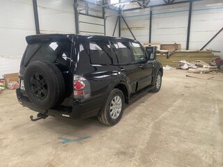 2006 Mitsubishi Pajero III Рестайлинг, чёрный, 810000 рублей, вид 4