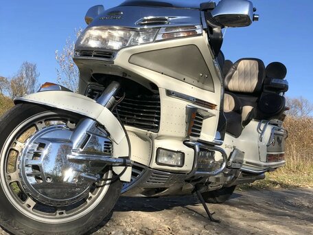 1997 Honda GL 1500 Gold Wing, белый, 600000 рублей, вид 5