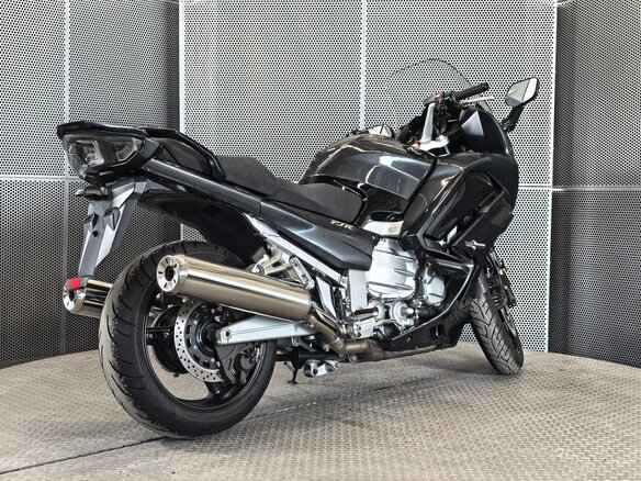 2016 Yamaha FJR1300, серый, 1177000 рублей - вид 7