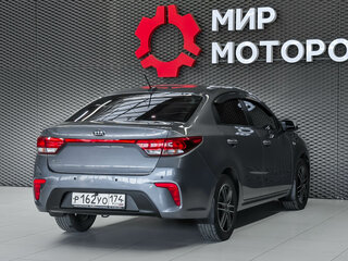 2019 Kia Rio IV, серый, 1350000 рублей, вид 4
