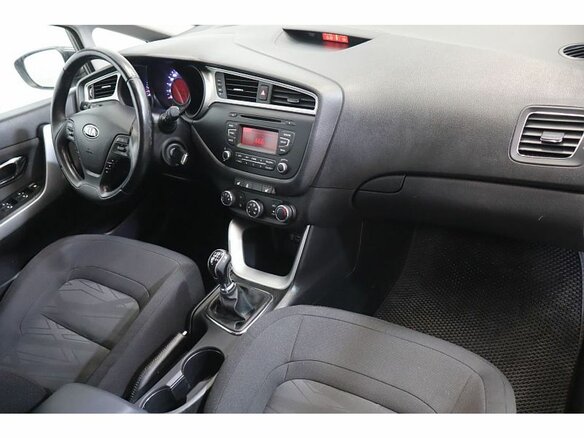 2015 Kia Ceed II Рестайлинг, серый, 988000 рублей - вид 4