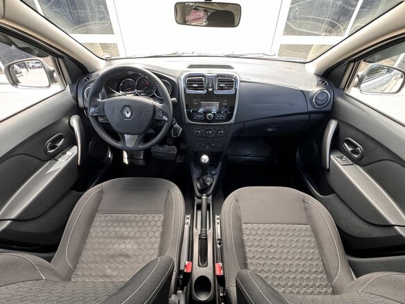 2016 Renault Logan II, серый - вид 9