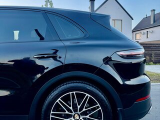 2019 Porsche Cayenne III, чёрный, 7100000 рублей, вид 4