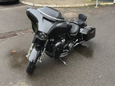 2017 Harley-Davidson CVO Street Glide, чёрный, 2550000 рублей, вид 1