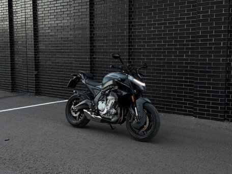 2026 CFMoto 675NK, серый, 680000 рублей, вид 1