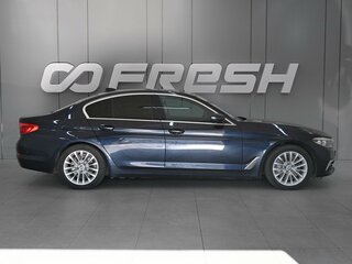 2019 BMW 5 серии 530e VII (G30/G31/G38), синий, 2880000 рублей, вид 5