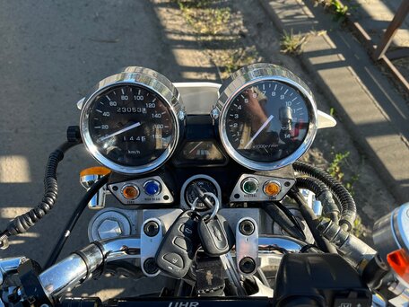 1996 Yamaha XJR400, белый, 330000 рублей, вид 4
