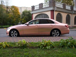 2017 Mercedes-Benz E-Класс 200 V (W213, S213, C238), золотистый, 3990000 рублей, вид 5