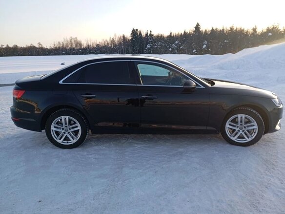 2016 Audi A4 V (B9), чёрный, 1770000 рублей - вид 1