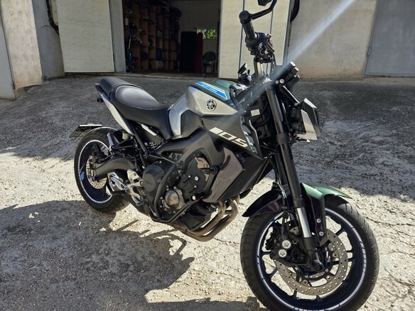 2019 Yamaha MT-09 (FZ-09), фиолетовый, 895000 рублей - вид 1