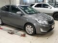 2013 Kia Rio 4-speed III, белый, 890000 рублей