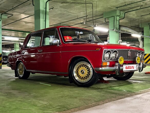 1975 Lada (ВАЗ) 2103, красный - вид 1