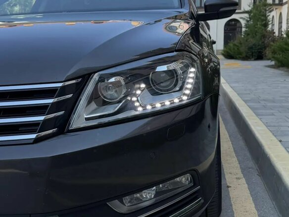 2012 Volkswagen Passat B7, коричневый, 1400000 рублей - вид 4