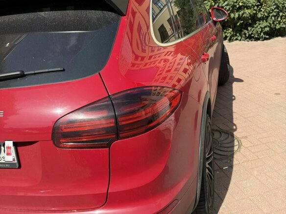 2016 Porsche Cayenne S II Рестайлинг (958), красный, 3121000 рублей - вид 5