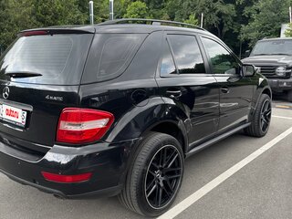 2009 Mercedes-Benz M-Класс 350 II (W164) Рестайлинг, чёрный, 1100000 рублей, вид 4