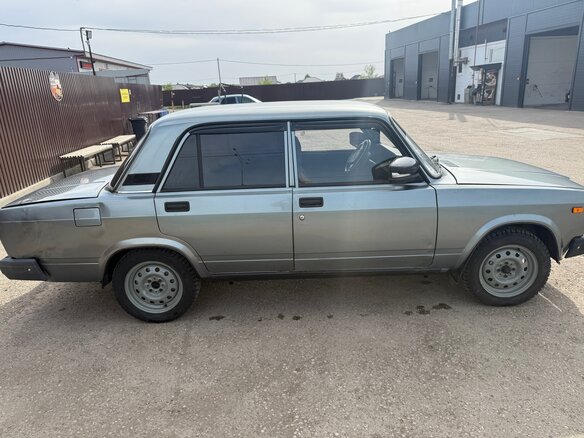 2011 Lada (ВАЗ) 2107, серый, 138000 рублей - вид 3