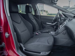 2010 Peugeot 308 I, красный, 330000 рублей, вид 5