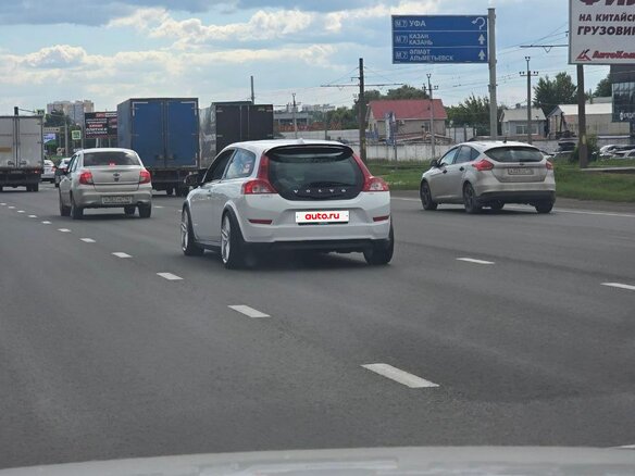 2011 Volvo C30 I Рестайлинг, белый, 800000 рублей - вид 14