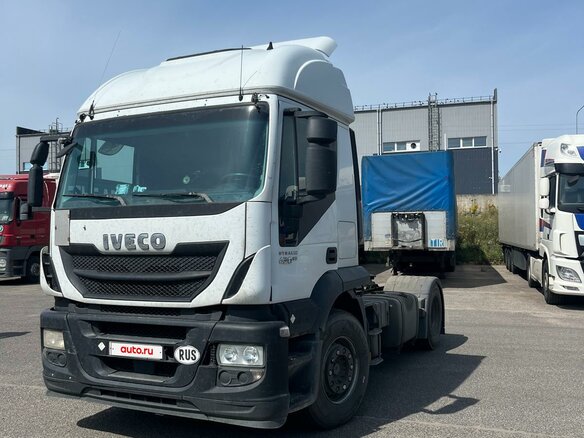 2017 Iveco Stralis, белый, 3000000 рублей - вид 1