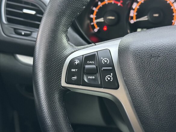 2021 Lada (ВАЗ) Vesta SW I, серебристый - вид 18