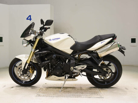 2009 Triumph Street Triple, белый, 439000 рублей, вид 2
