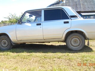 2010 Lada (ВАЗ) 2105, серебристый, 280000 рублей, вид 4