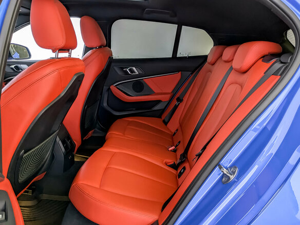 2019 BMW 1 серии M135i xDrive III (F40), синий, 3150000 рублей - вид 11