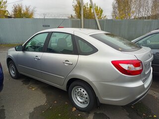 2026 Lada (ВАЗ) Granta I Рестайлинг, серебристый, 1118000 рублей, вид 4