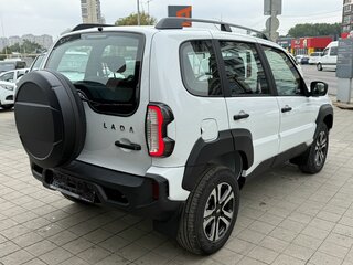 2026 Lada (ВАЗ) Niva Travel I Рестайлинг, белый, 1717000 рублей, вид 5